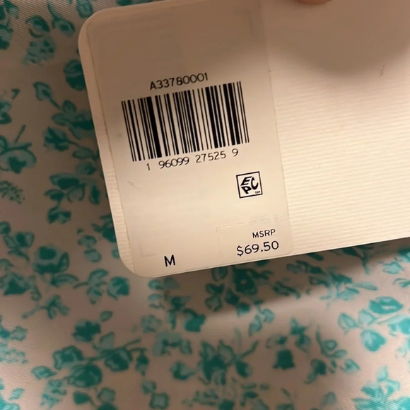 Levi’s Yvie The Statement Blouse Crop Top Floral Puff Sleeve. Size M - Picture 4 of 7